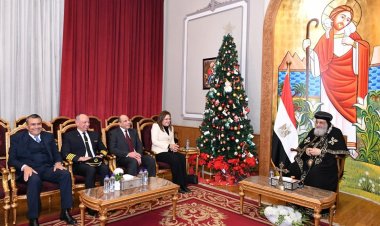 وزيرا التخطيط والطيران يهنئان البابا تواضروس بعيد الميلاد