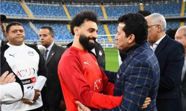 وزير الرياضة يستقبل لاعبي المنتخب قبل انطلاق المران في استاد العاصمة الإدارية