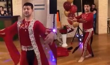 مقطع فيديو مثير للجدل: الشبه الكاذب بين زيلينسكي وراقص شرقي