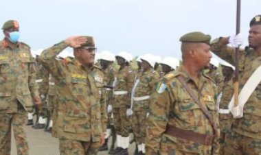 طيران الجيش السوداني يحلق في سماء الخرطوم ويستهدف مواقع للميليشيا