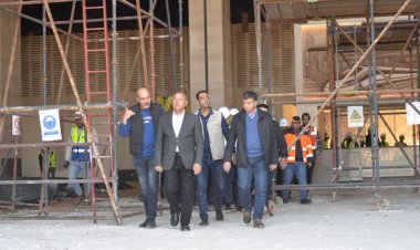 وزير النقل يتفقد مشروع الخط الأول من القطار الكهربائي السريع «العين السخنة -العلمين - مطروح»