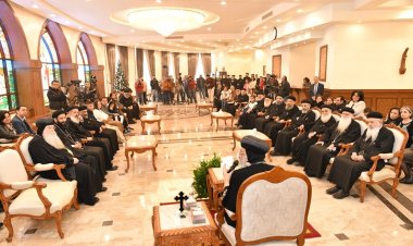 قداسة البابا تواضروس الثاني يستقبل مهنئيه من أحبار الكنيسة والكهنة والشعب