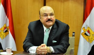 صلاح الكموني: وثيقة "التوجهاتِ الاقتصاديةِ" تسهم في القضاءِ على الأزماتِ