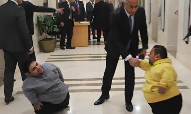 وزير العمل يستجيب لطلب مواطنًا من "ذوي الهمم" ويوفر فرصة عمل له