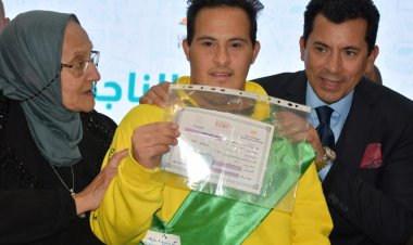 وزير الشباب يكرم ذوي القدرات الناجحين بمشروع "المصريون يتعلمون"