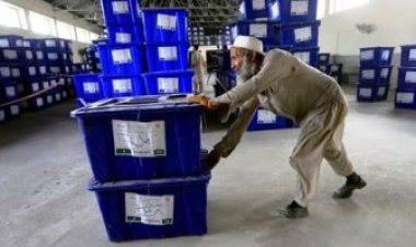 المحكمة العليا في باكستان تقضي بأحقية نواز شريف للترشح لمنصب رئيس الوزراء