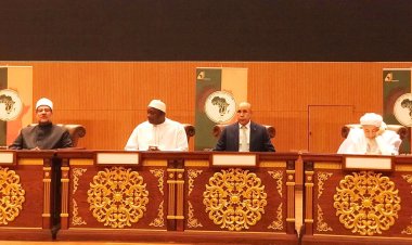 بحضور الرئيس الموريتاني..  وزير الأوقاف يشهد افتتاح المؤتمر الإفريقي الرابع
