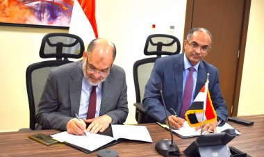 «الإسكان والجامعة الأمريكية» توقعان اتفاقية لرفع قدرات المهندسين والعاملين في برنامج خدمات الصرف الصحي