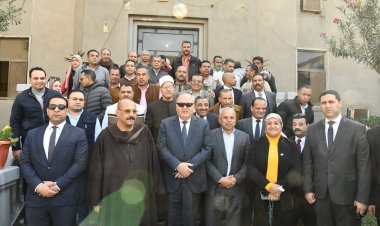 محافظ قنا يعطي إشارة بدء الموسم الـ 127 لعصر القصب بمصنع سكر نجع حمادي