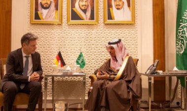 وزير الخارجية السعودي يستقبل نائب المستشار الاتحادي الألماني للاقتصاد وحماية المناخ