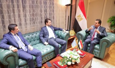 وزير الصحة يبحث مع «مجموعة أثينا الطبية» تعزيز التعاون في القطاع الصحي