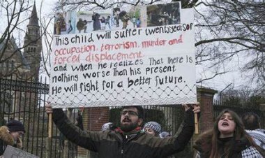 محاكمة إسرائيل.. تظاهرات أمام محكمة العدل الدولية دعما لغزة