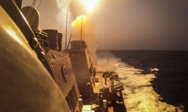 بيان أمريكي بريطاني مشترك: ضرباتنا في اليمن دفاع عن النفس