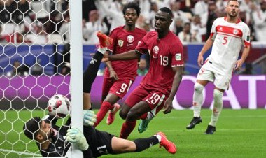 القطري المعز علي يصبح ثاني الهدافين التاريخيين لكأس آسيا