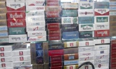 ضبط 6150 عبوة سجائر مهربة جمركيًا بحوزة شخصين بالأقصر