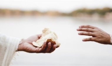 تفسير حلم الميت يطلب طعام من الحي