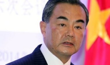 وزير الخارجية الصيني: ندعم وقف إطلاق النار بغزة