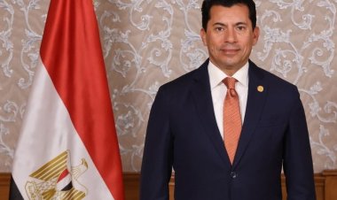 وزير الرياضة يهنئ أبطال الإسكواش بالسيطرة على جوائز بطولة فلوريدا