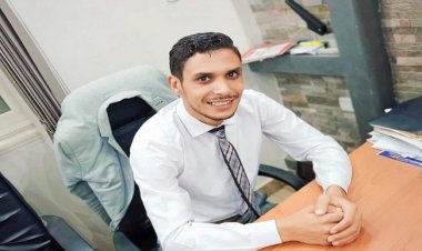محامى يطبع دعوة فرحه على هيئة إعلان دعوى قضائية بالقاهرة