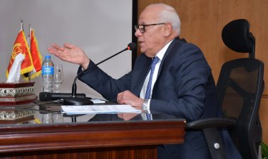 محافظ بورسعيد يوجه بتخصيص أرض لإقامة سوق جملة للخضروات والفاكهة والأسماك