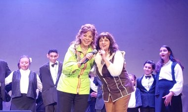 غناء صفاء أبو السعود ونادية مصطفى مع «أبناء الحفنى» يضيء مسرح معهد الموسيقى العربية