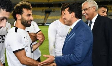 وزير الرياضة: محمد صلاح أصبح مثيلًا لمارادونا ورونالدو وميسي في صناعة التاريخ