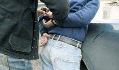 القبض على منتحل صفة مسئول حكومي للنصب على المواطنين 