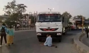 بالفيديو..اعتقال سائق شاحنة مسلم في الهند بعد أداء الصلاة على الطريق