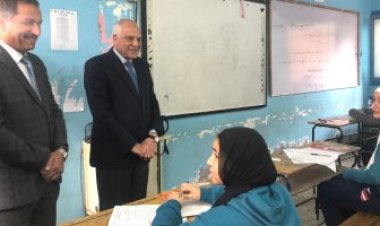 محافظ الجيزة يقرر مد زمن امتحان مادة اللغة العربية والخط بمدة 10 دقائق إضافية