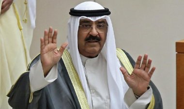 أمير الكويت يصدر مرسومًا بتشكيل وزارة جديدة تضم 13 وزيرًا