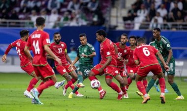 أمم آسيا.. إصابة نجم منتخب عمان بقطع في الرباط الصليبي