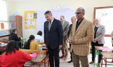 سكرتير عام محافظة المنيا يتفقد لجان امتحانات الشهادة الإعدادية