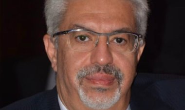 «لعبة التصريحات» تدفع الدولار لأعلى مستوى شهري وتسيطر على أسعار الذهب بالبورصة العالمية