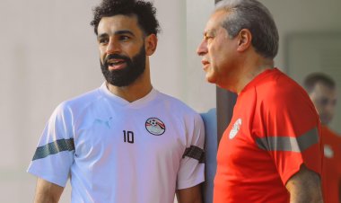 اليوم.. محمد صلاح  يغادر معسكر «الفراعنة» إلى إنجلترا