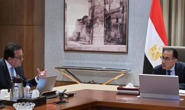 مدبولي يستعرض مع وزير الصحة مقترح تنفيذ مشروع مدينة المستشفيات