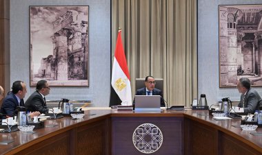 مدبولي يجتمع بوزير الإسكان ورئيس الهيئة العامة للاستثمار لمتابعة عددًا من الملفات