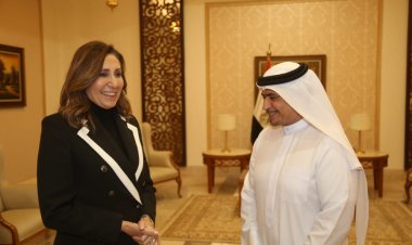 وزيرة الثقافة تجتمع مع رئيس هيئة الشارقة للكتاب