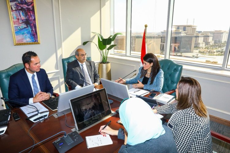 وزيرة التعاون تبحث مع بعثة البنك الدولي بشأن تعزيز التعاون الفنّي