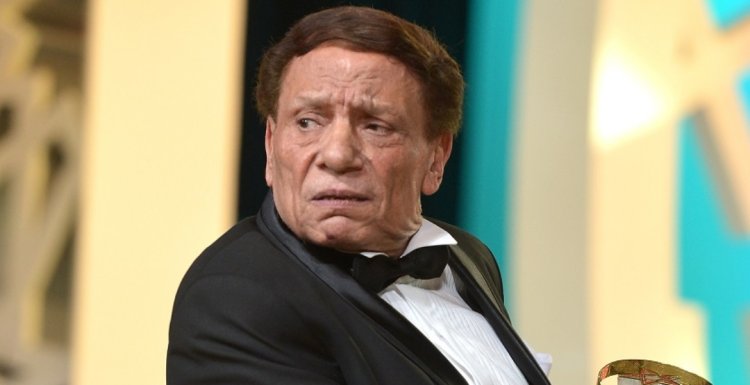 رامي عادل إمام يعلن أسباب غياب الزعيم: «قرر يتفرغ للحياة الأسرية»