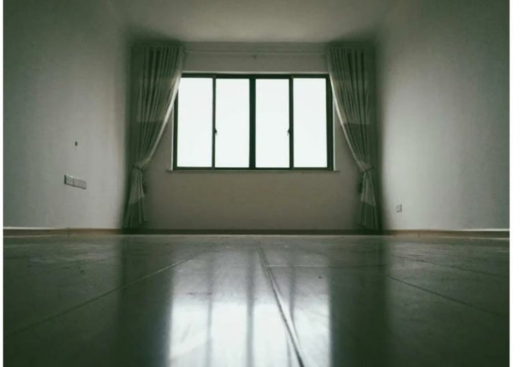 العثور على طفل يعيش بمفرده بمنزله لمدة عامين .. أية الحكاية؟