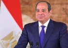 الرئيس السيسي يتناول الإفطار مع قادة القوات المسلحة والإعلاميين بعد صلاة العيد