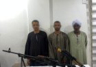 كشف ملابسات صور متداولة لأشخاص يحملون أسلحة نارية في قنا.. وضبط المتهمين والأسلحة