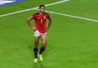 خالد الغندور يكشف سبب أزمة محمد عبدالمنعم مع جهاز منتخب مصر