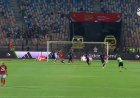 لجنة الحكام تحسم جدل ركلة جزاء الأهلي أمام الشرقية إنبي