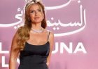 هنا شيحة بفستان أسود جريء على ريد كاربت مهرجان الجونة السينمائي