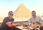 سكوت إيستوود "ابن الطيب" يزور مصر في رحلة سياحية برفقة محمد كريم