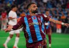 محمد صلاح يغادر إلى مصر للانضمام لمعسكر المنتخب.. ورئيس طرابزون سبور وأسرته برفقته