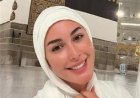 ياسمين صبري تؤدي مناسك الحج