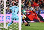 مهند لاشين يغيب عن مواجهة أستراليا في دور الـ32 بكأس العالم