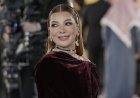 بعد تجاهلها نبأ تمزيق صورها في شوارع دمشق..  أصالة تستعد للغناء في حفلها الليلة بعد غياب 15 سنة